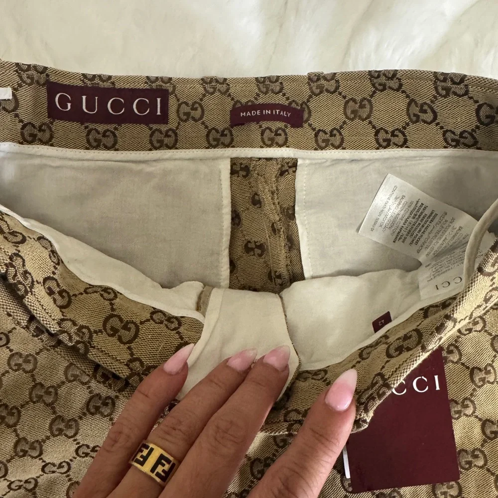Gucci Beige Brown Monogram High-Waist Shorts - Picture 4 of 7